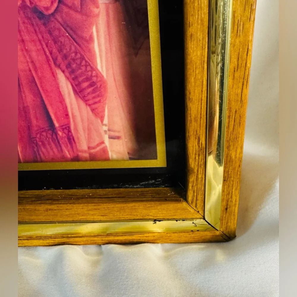 Vintage Wall clock - Jesus Framed Wall Clock Slide out trim for glass cleaning!